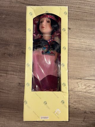 Muñeca India Porcelana Kinnex