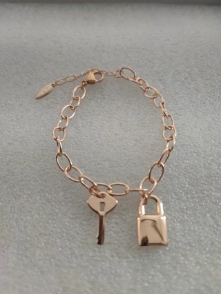 Pulsera eslabones con llave y candado