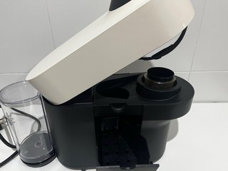 Cafetera Nespresso