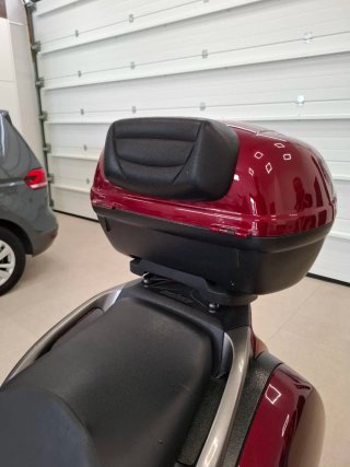 Honda Deauville 700 Rojo Gran Turismo