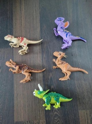 Lote dinosaurios de juguete