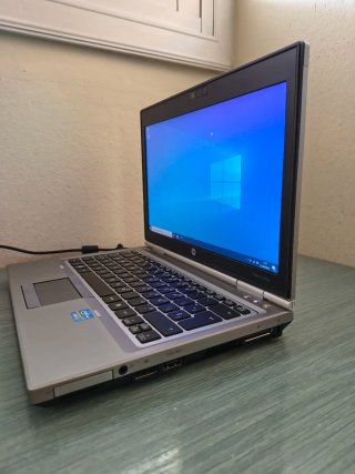 HP EliteBook Intel i5 8GB RAM