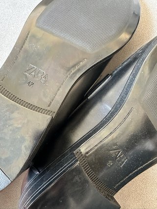 Mocasines Zara Hombre negros.