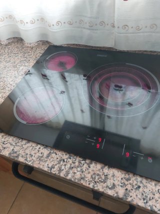 Vitrocerámica y horno Zanussi