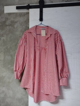 Camisa cuadros roja y blanca, sin estrenar.