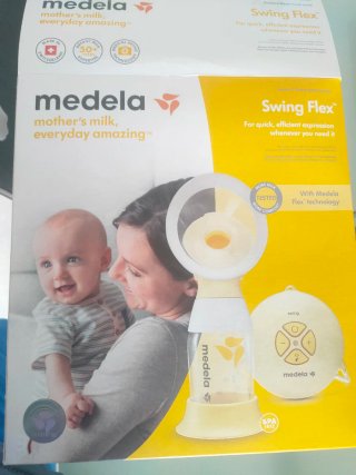 Sacaleches Medela Swing Maxi Flex con muy muy poco