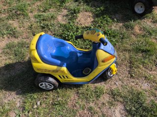 Triciclo Scooter Niño Azul y Amarillo