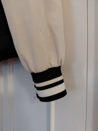 Chaqueta ZARA Beige y Negra Talla S