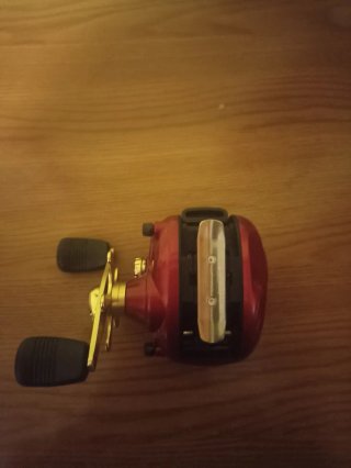 Carrete de pesca Raiders 5001