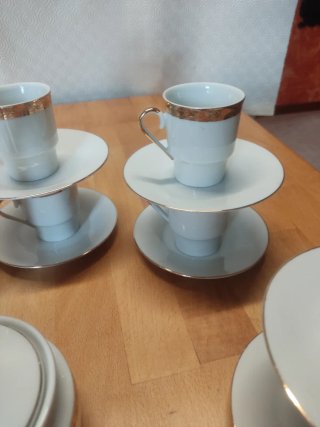 Juego de café porcelana blanco y oro