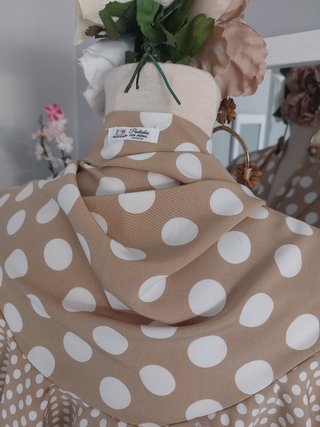 Mantoncillo Flamenco Lunares Beige y Blanco