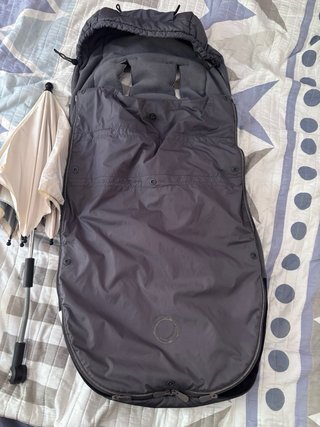 Bugaboo Fox capazo + silla negro