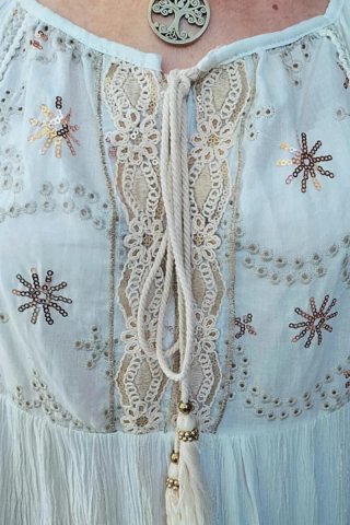 Blusa Ibicenca Bordada Talla M grande color crema