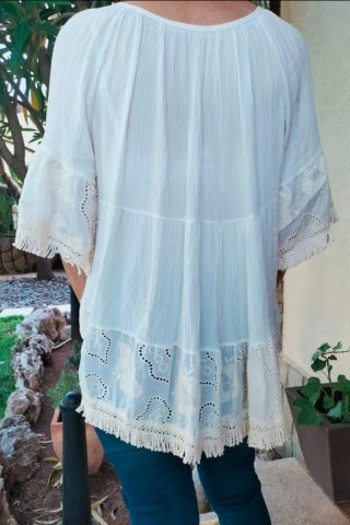 Blusa Ibicenca Bordada Talla M grande color crema