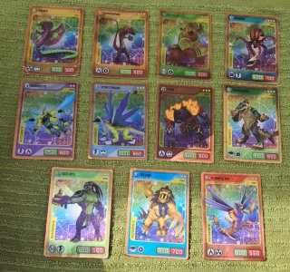 Álbum Invizimals Desafíos Ocultos 75% Lleno