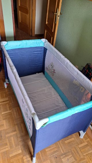 Cuna de viaje plegable con colchón