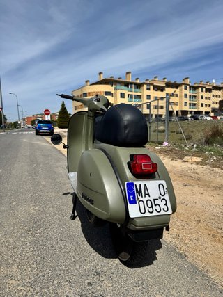 Vespa Verde Militar Scooter 200cc