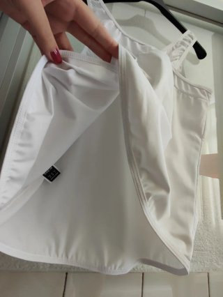 Camiseta deportiva blanca