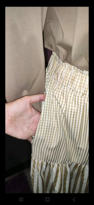 Falda Wiya cuadros camel bolsillos