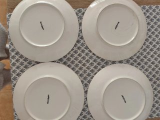 Juego 4 Platos Rosas Cerámica