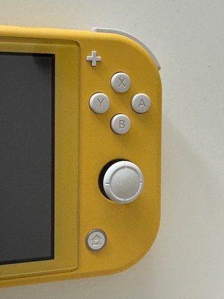 Nintendo Switch Lite Amarillo