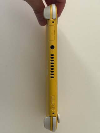 Nintendo Switch Lite Amarillo