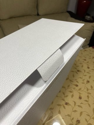 Cajas de regalo Dior y Chanel vacías