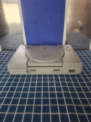 PLAYSTATION 1 ORIGINAL +MEGADRIVE