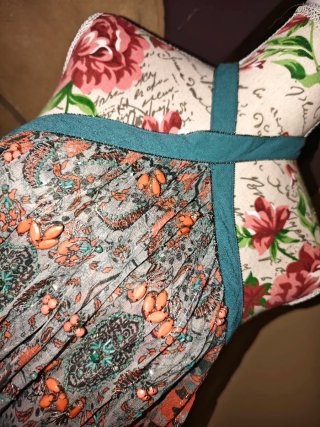 VESTIDO HALTER BORDADO ABALORIOS Y PEDRERÍA ZARA