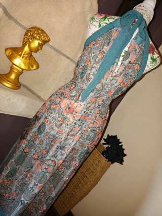 VESTIDO HALTER BORDADO ABALORIOS Y PEDRERÍA ZARA