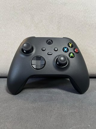 Console Microsoft Xbox Series X 1TB completa!