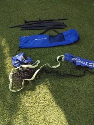 Red Tretorn IKEA azul tennis exterior desmontable