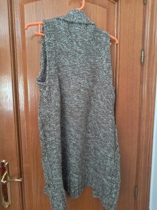 Chaleco de punto gris talla L
