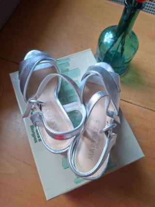 Zapatos de tacón Marypaz plateados talla 38