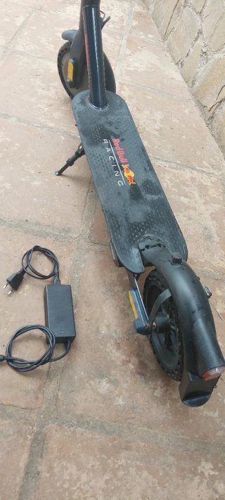 Patinete Red Bull Racing RB-RTEEN85 Certificado 23