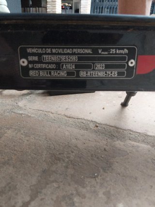 Patinete Red Bull Racing RB-RTEEN85 Certificado 23