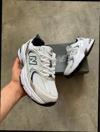 New Balance 530 Talla 38 Plata/Blanco