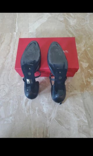 Scarpe da ballo Paoul in pelle nera.