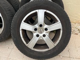 Llantas MOMO 16 5x110 + Neumáticos Bridgestone