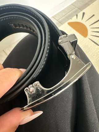 Cinturón Louis Vuitton Negro Hebilla Logo