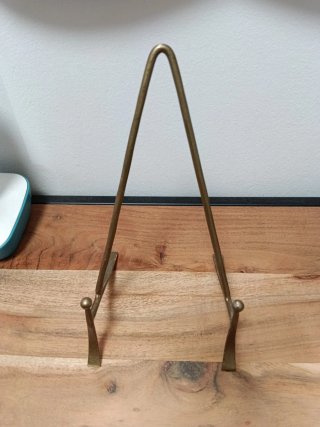 Soporte expositor Zara Home metal dorado