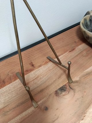 Soporte expositor Zara Home metal dorado