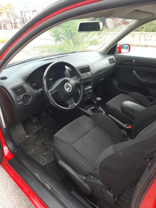 Volkswagen Golf 2000