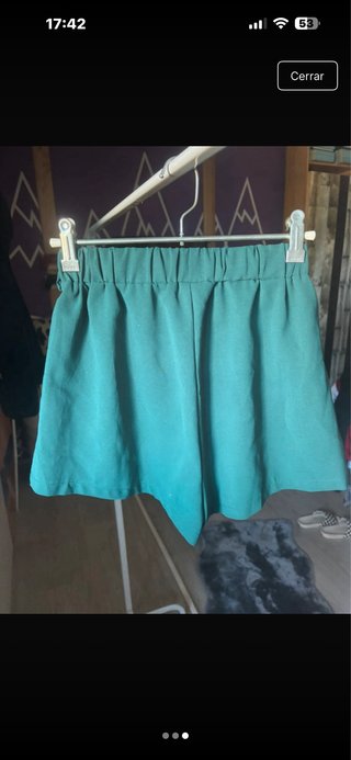 Pantalón corto verde