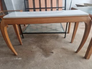 Mesa recibidor mármol y madera