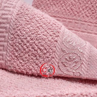 Asciugamani bianchi in cotone