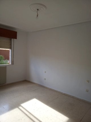 VENTA PISO BUEN ESTADO. AVDA. LIBERTAD. BENAVENTE