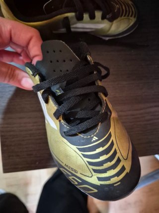 Zapatillas Adidas F50 Messi Oro/Negro