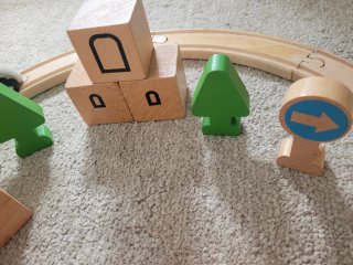 Tren madera y accesorios niños