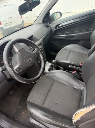 Opel Astra 2004